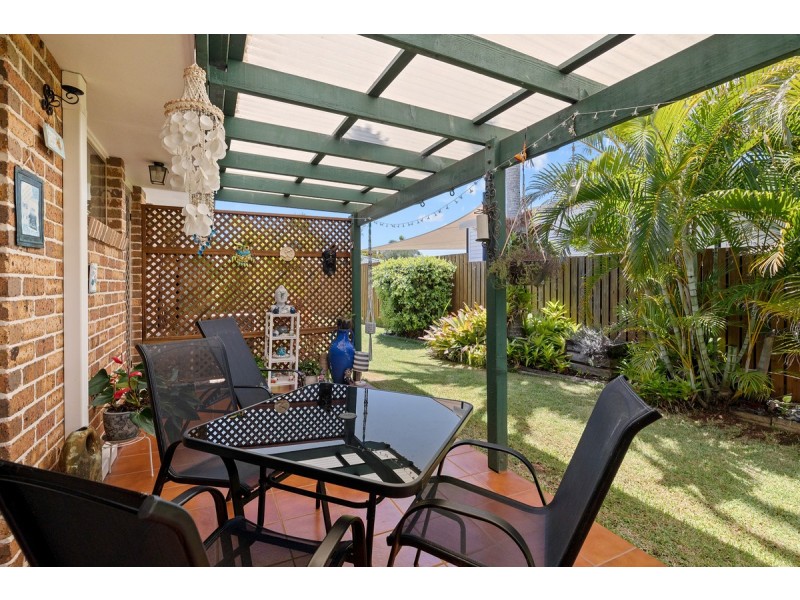2 Tipplers Street, Victoria Point QLD 4165