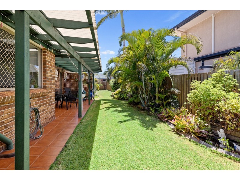2 Tipplers Street, Victoria Point QLD 4165