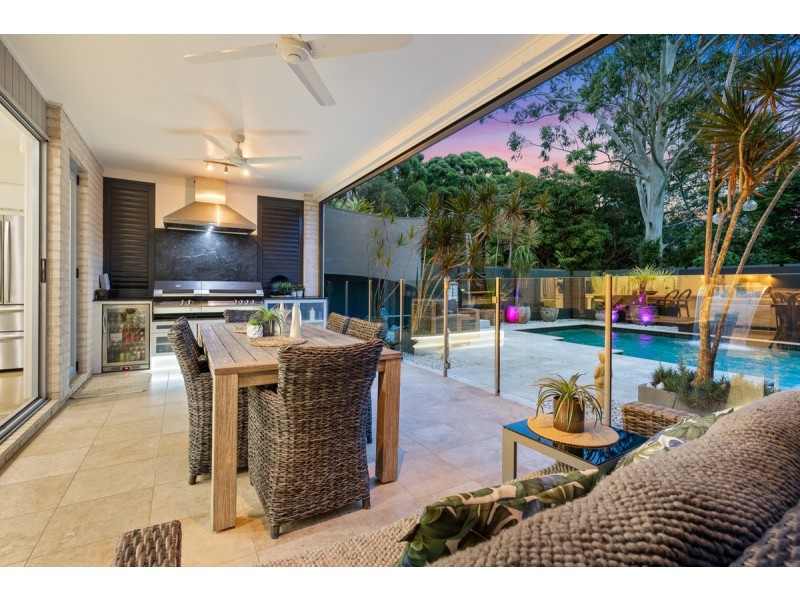 111 Torquay Road, Redland Bay QLD 4165