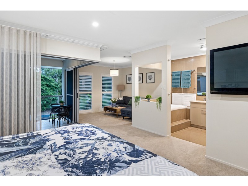 111 Torquay Road, Redland Bay QLD 4165