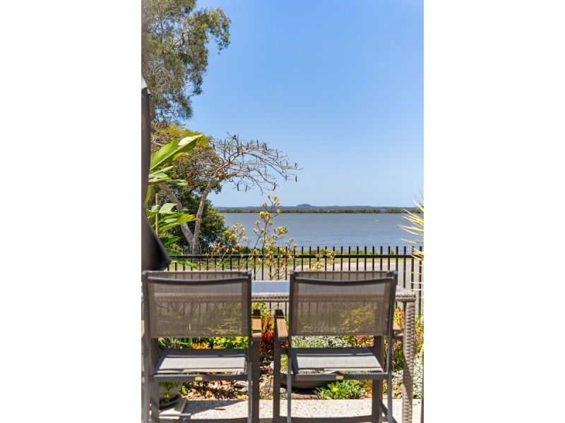 111 Torquay Road, Redland Bay QLD 4165