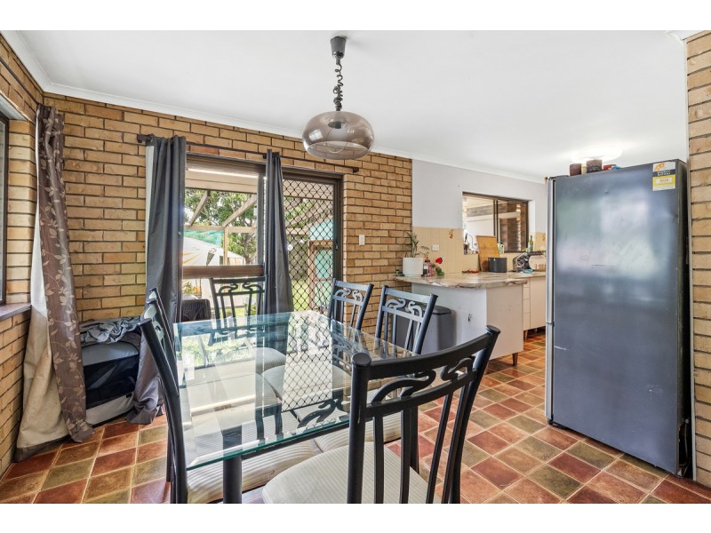 34 Vine Street, Redland Bay QLD 4165