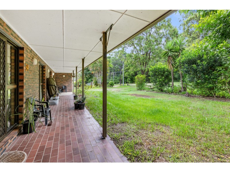 34 Vine Street, Redland Bay QLD 4165