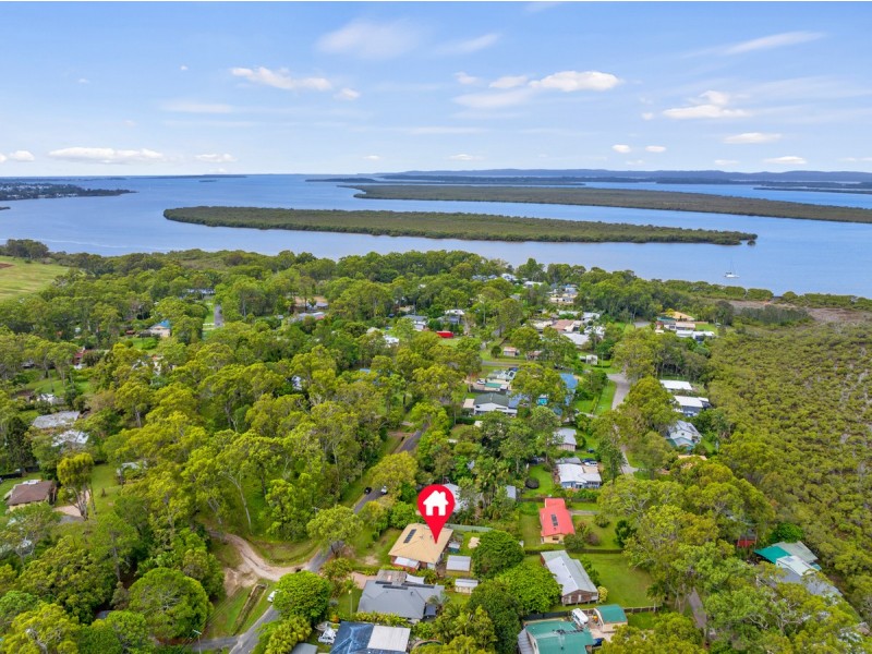 34 Vine Street, Redland Bay QLD 4165