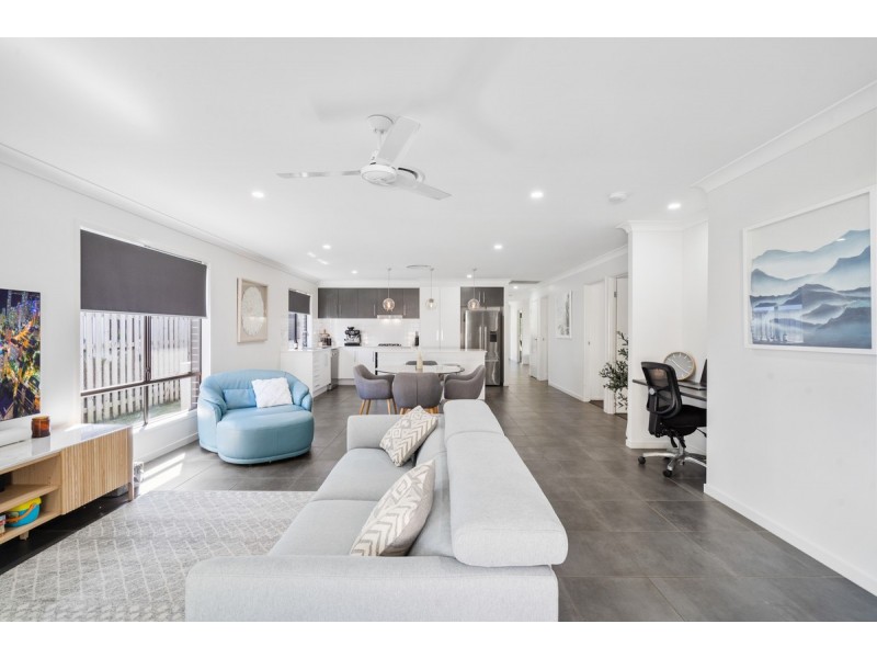 33 Condamine Crescent, Thornlands QLD 4164