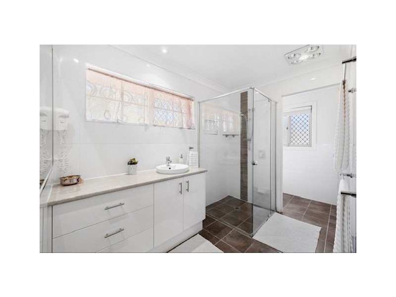 16 Hanover Drive, Alexandra Hills QLD 4161