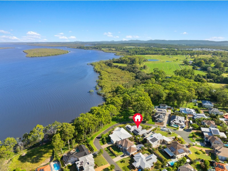11 Sandy Cove Place, Redland Bay QLD 4165
