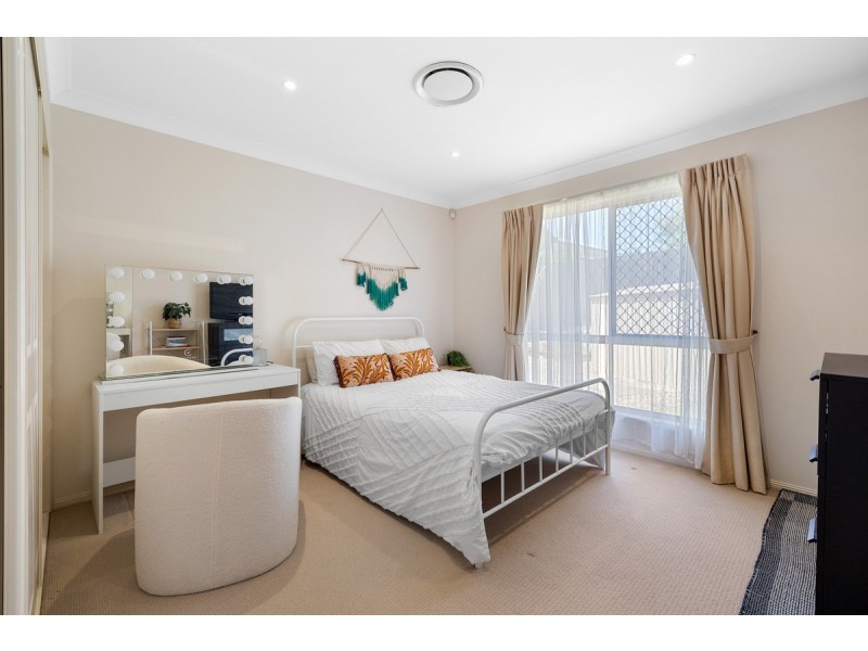 8 Hakea Place, Mount Cotton QLD 4165