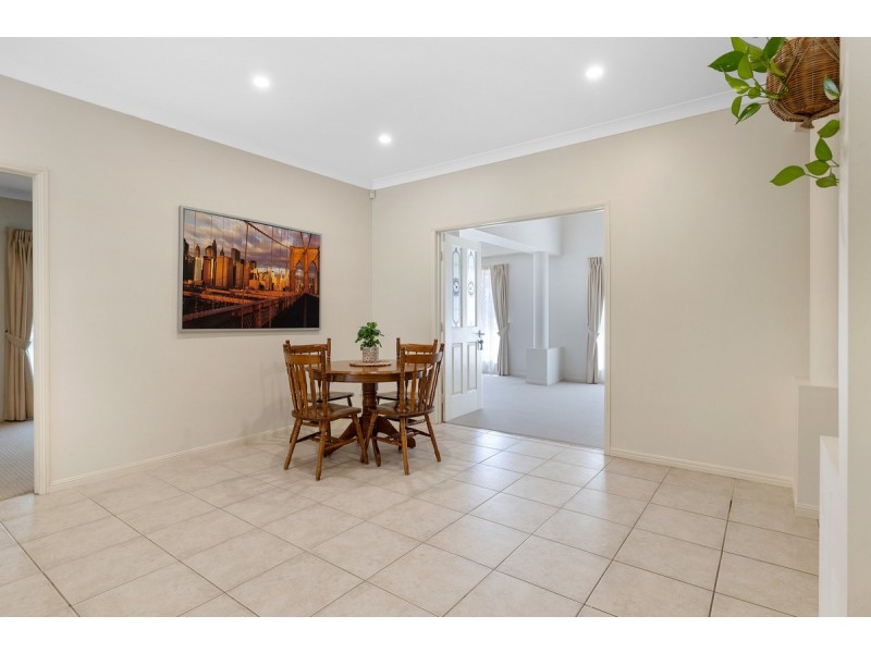 8 Hakea Place, Mount Cotton QLD 4165