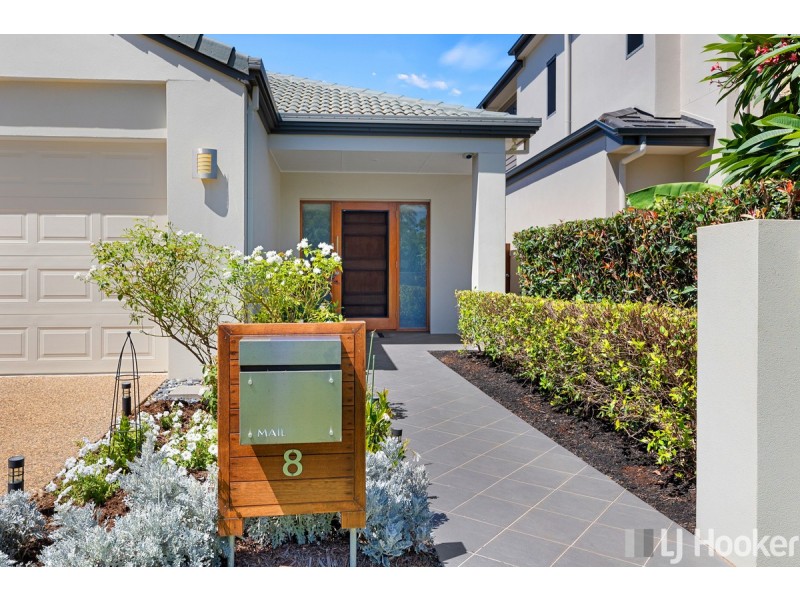 8 Gray Street, Redland Bay QLD 4165