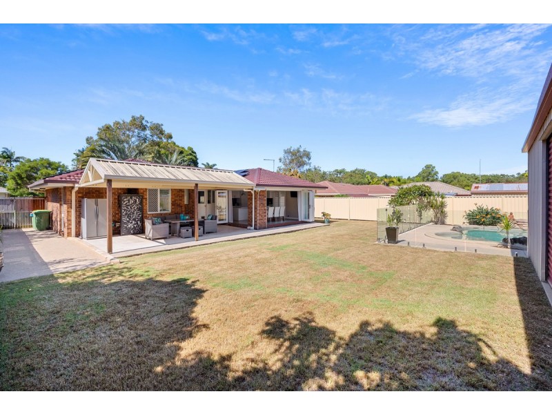 13 Heeler Court, Redland Bay QLD 4165