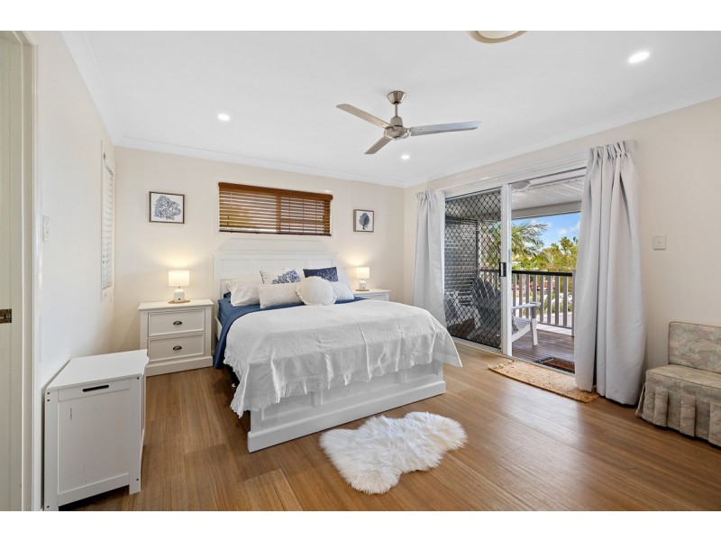 20 Kingfisher Crescent, Belmont QLD 4153