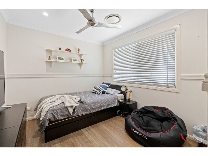 20 Kingfisher Crescent, Belmont QLD 4153