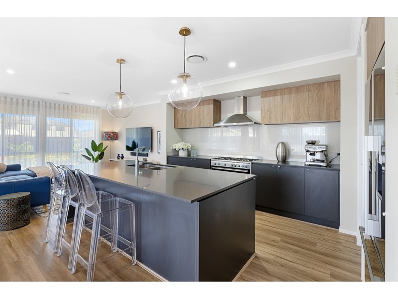 23 Shoreside Close, Birkdale QLD 4159