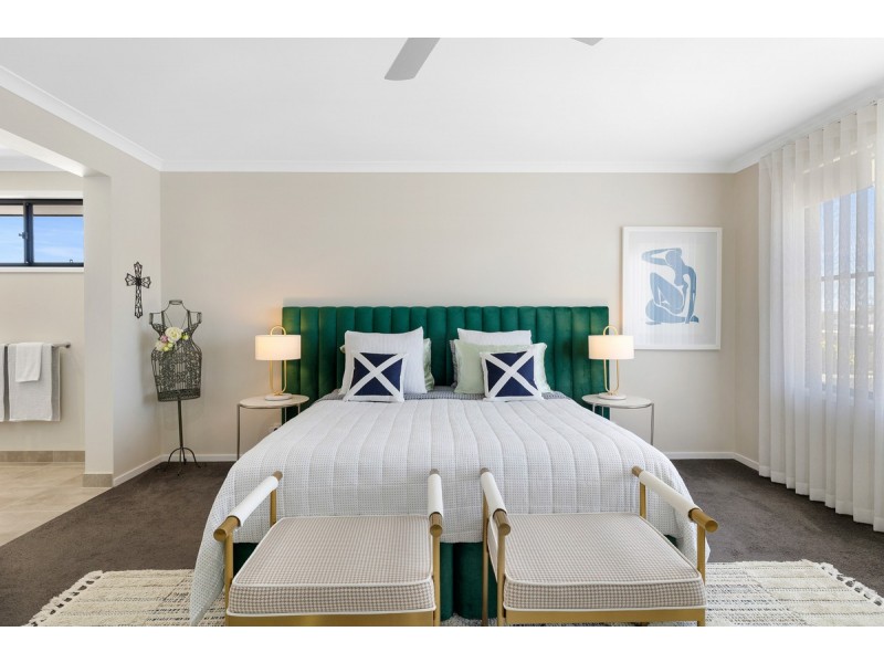 23 Shoreside Close, Birkdale QLD 4159