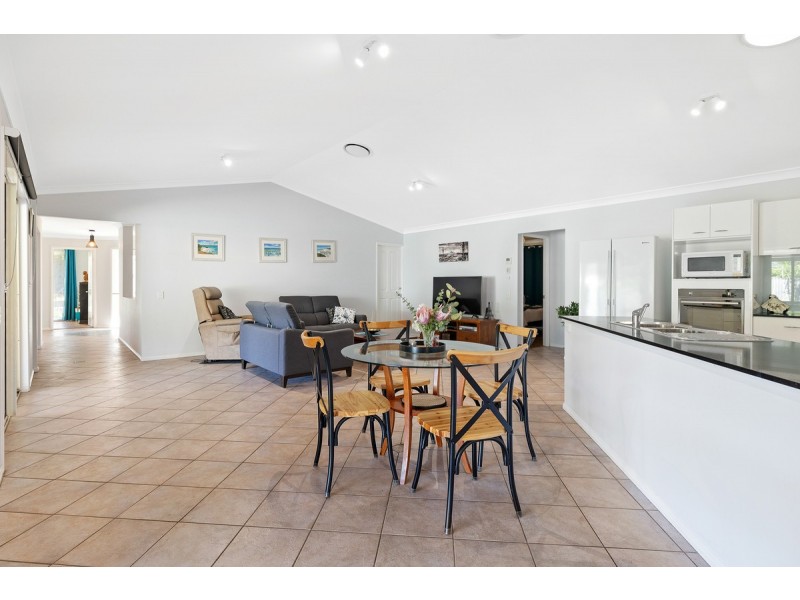 32 Paige Court, Wellington Point QLD 4160