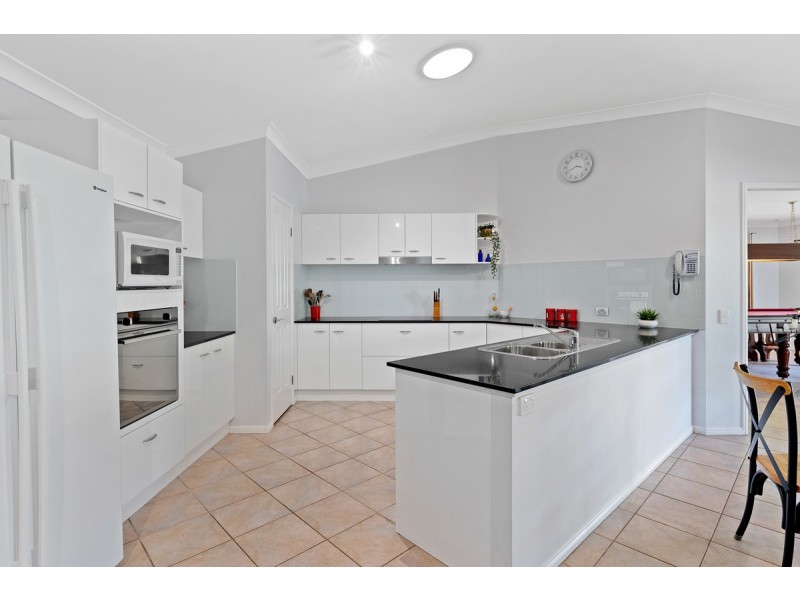 32 Paige Court, Wellington Point QLD 4160