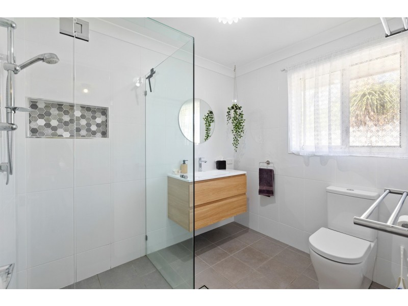 32 Paige Court, Wellington Point QLD 4160