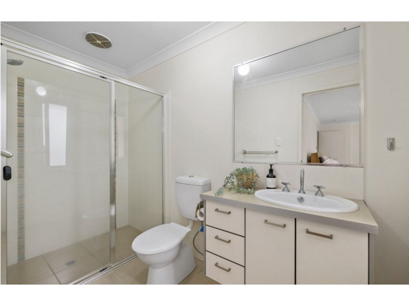 22 Keswick Place, Redland Bay QLD 4165