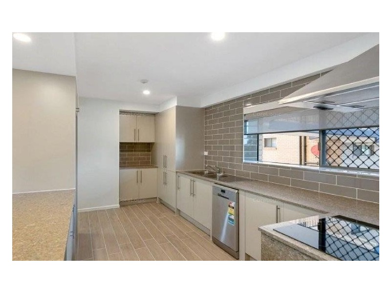 15/11-15 Wharf Street, Cleveland QLD 4163