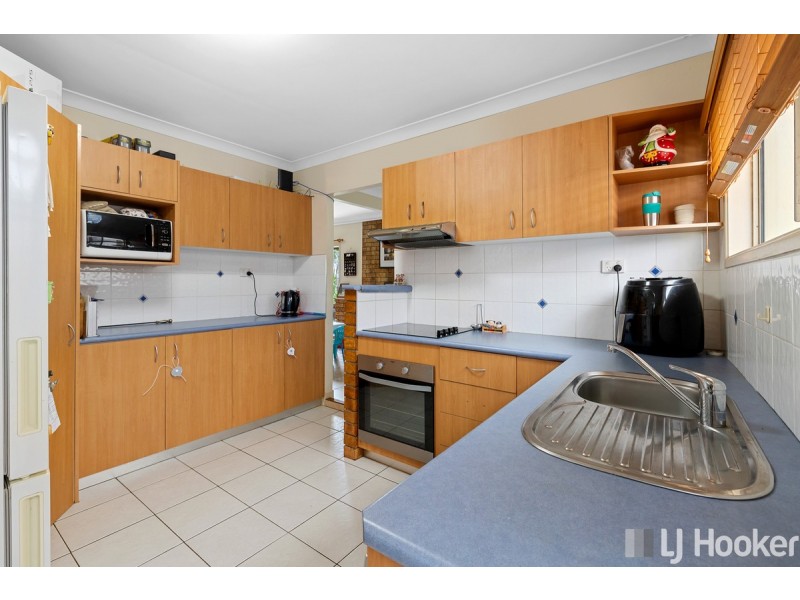 4 Sherlock Street, Victoria Point QLD 4165