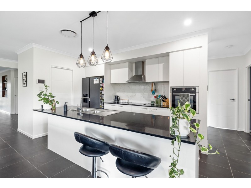 117-121 Melrose Place, New Beith QLD 4124