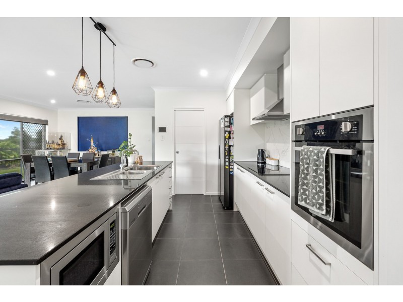 117-121 Melrose Place, New Beith QLD 4124