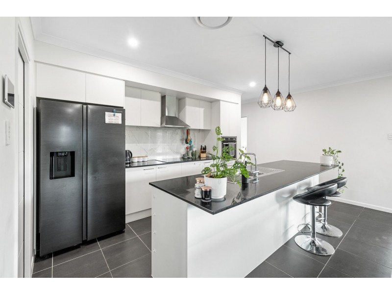 117-121 Melrose Place, New Beith QLD 4124