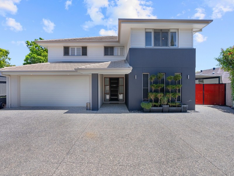 22 Sailfish Avenue, Birkdale QLD 4159