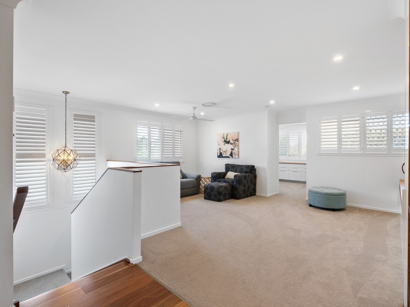 22 Sailfish Avenue, Birkdale QLD 4159