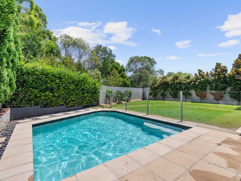 22 Sailfish Avenue, Birkdale QLD 4159