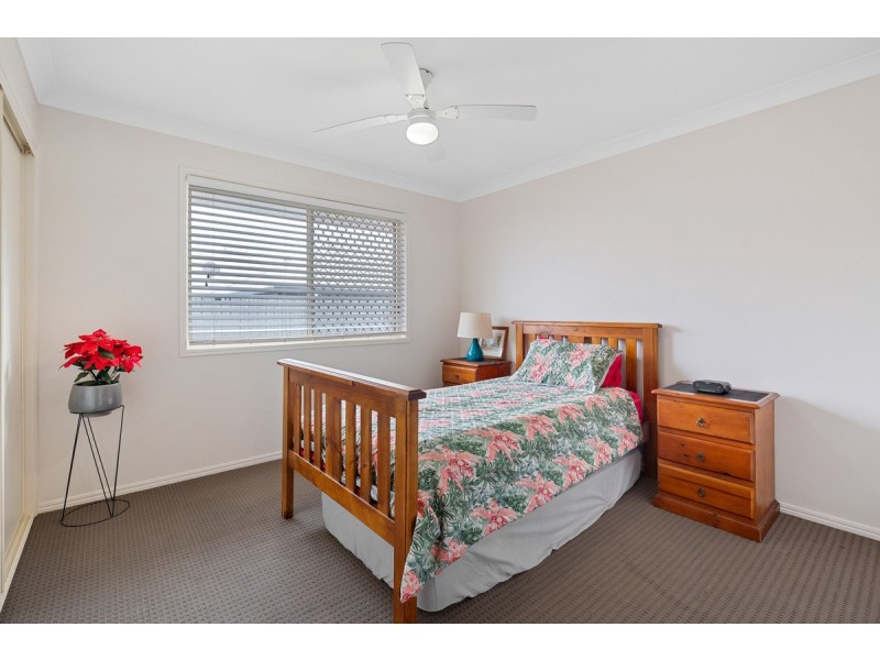 13 Attenborough Circuit, Redland Bay QLD 4165
