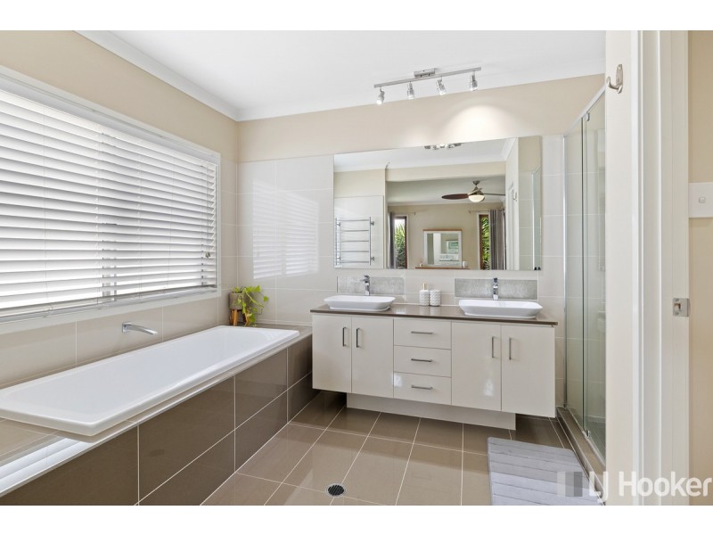 50 Waterville Drive, Thornlands QLD 4164