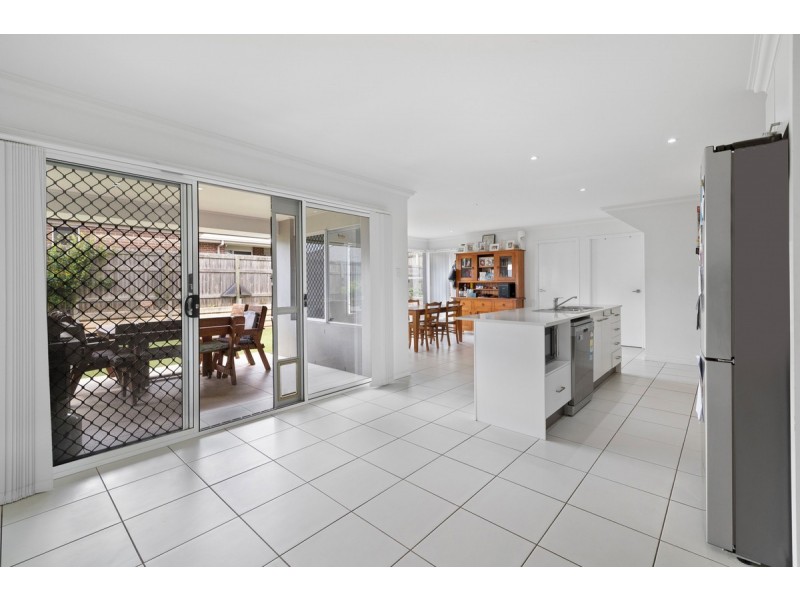 39 Lynch Crescent, Birkdale QLD 4159