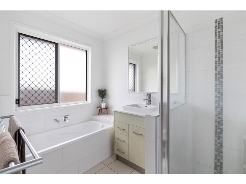 39 Lynch Crescent, Birkdale QLD 4159