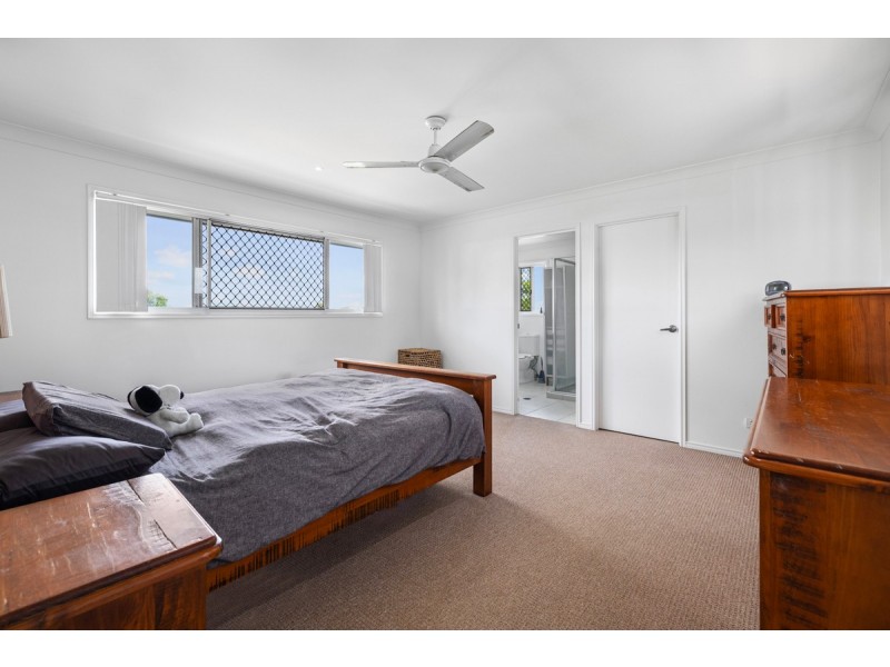 39 Lynch Crescent, Birkdale QLD 4159