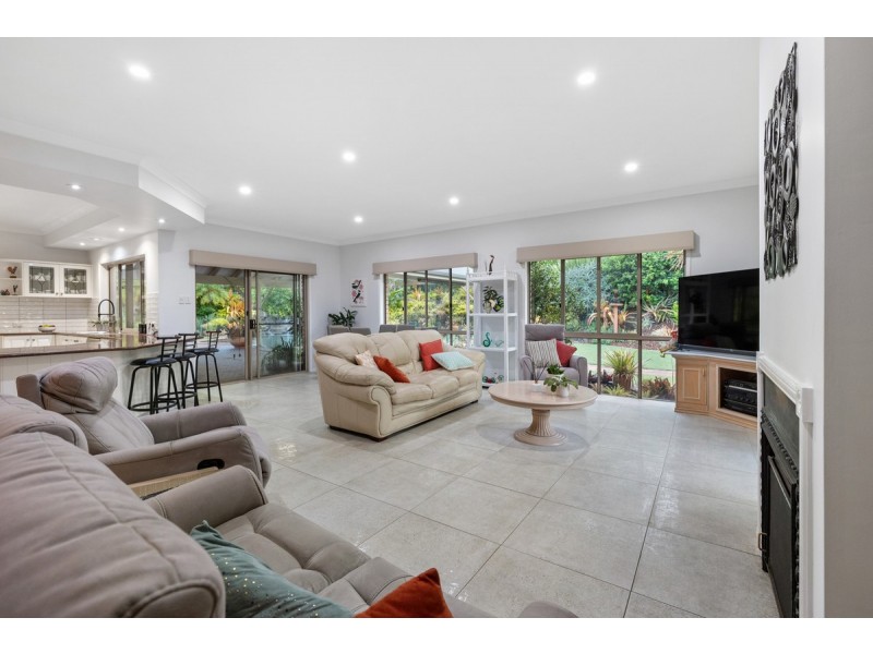 27 Mahogany Street, Capalaba QLD 4157
