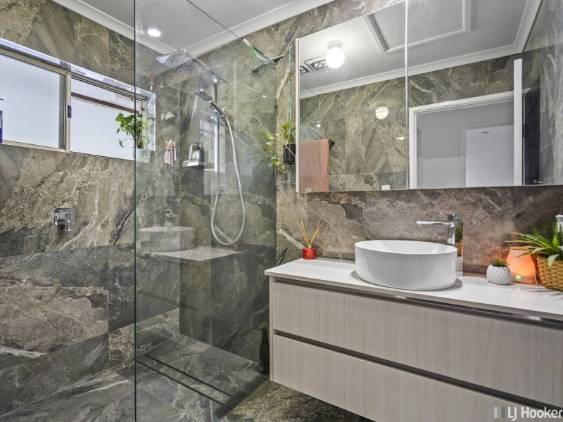 14 Yaringa Street, Manly West QLD 4179