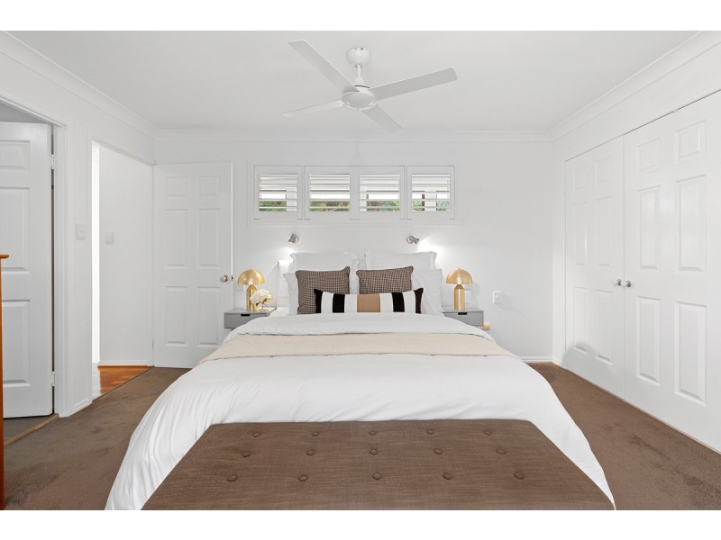 10 Waterford Crescent, Ormiston QLD 4160