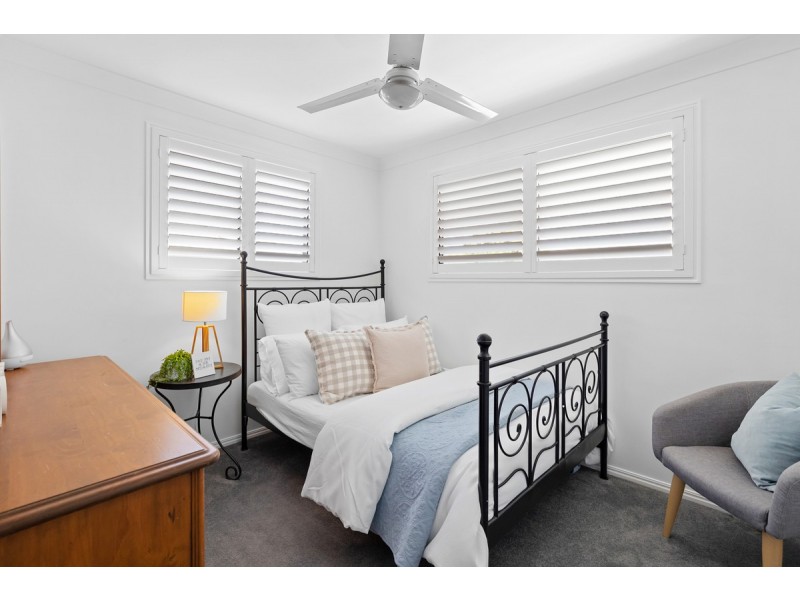 10 Waterford Crescent, Ormiston QLD 4160