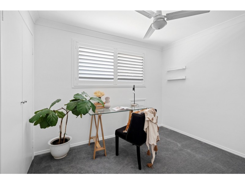 10 Waterford Crescent, Ormiston QLD 4160