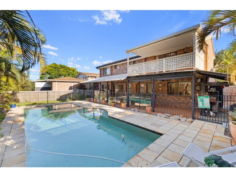 10 Waterford Crescent, Ormiston QLD 4160