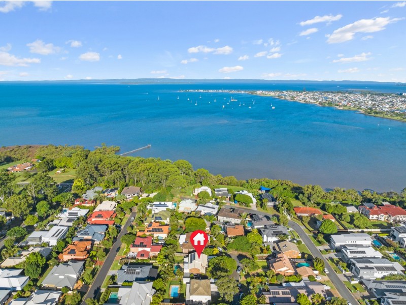 10 Waterford Crescent, Ormiston QLD 4160