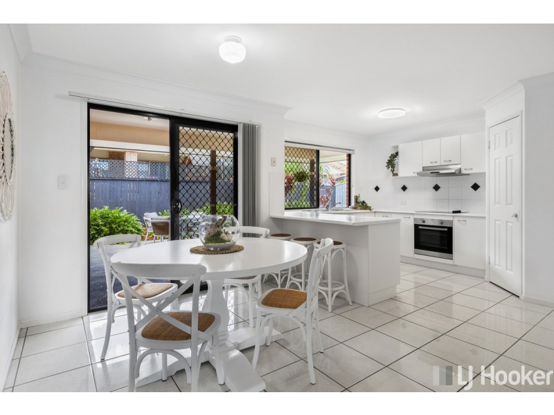 2 Gahnia Court, Victoria Point QLD 4165