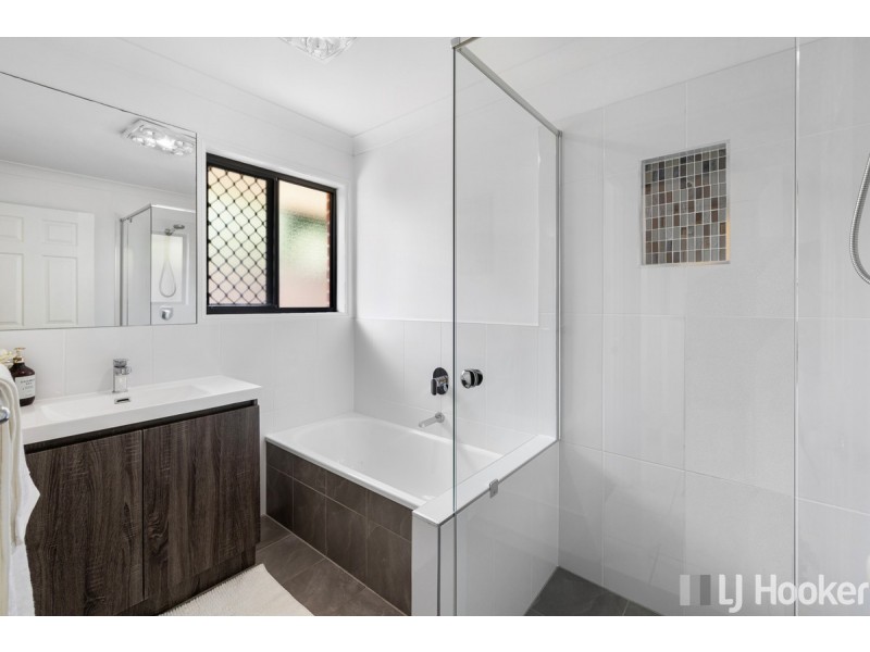 2 Gahnia Court, Victoria Point QLD 4165