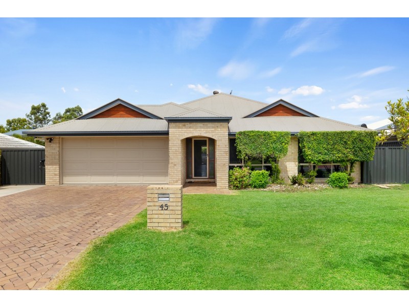 45 Gretchen Circuit, Thornlands QLD 4164