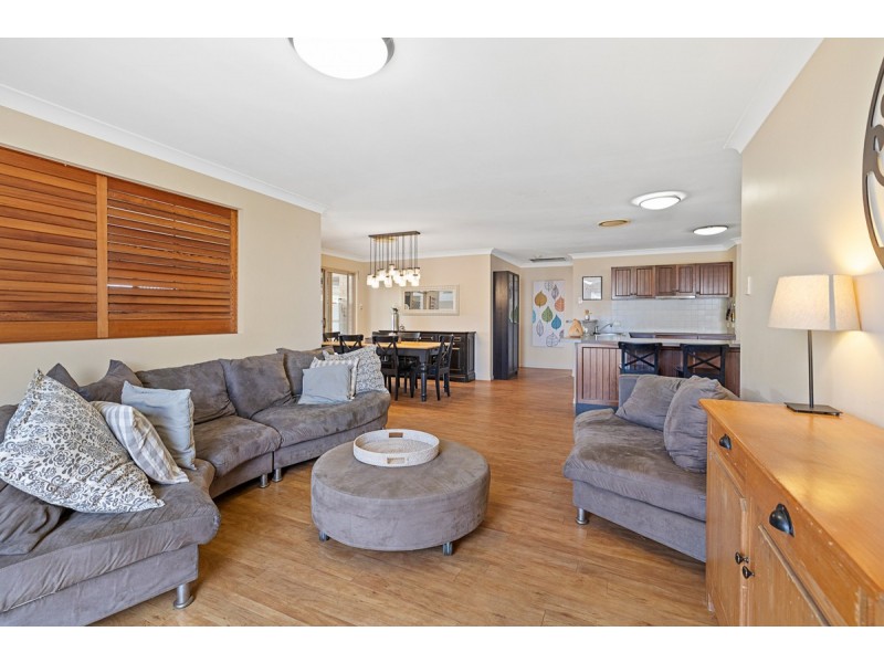45 Gretchen Circuit, Thornlands QLD 4164
