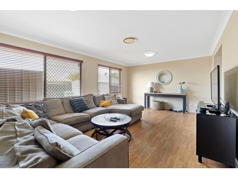 45 Gretchen Circuit, Thornlands QLD 4164
