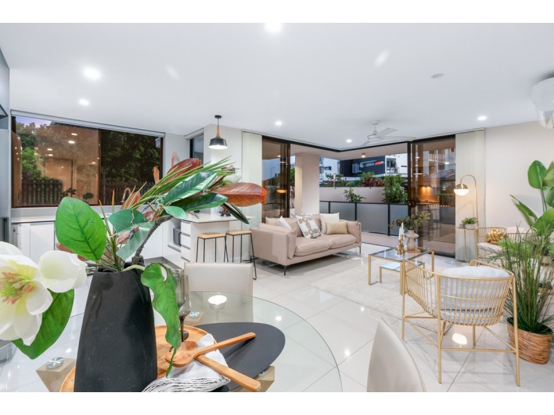 2/15 Norman Avenue, Lutwyche QLD 4030