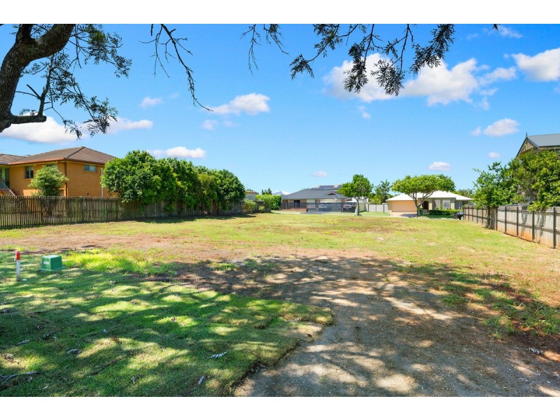 66A Collins Street, Redland Bay QLD 4165